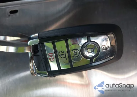 2023 Lincoln Aviator Standard z USA, uszkodzony, nr VIN 5LM5J6WC9PGL10150